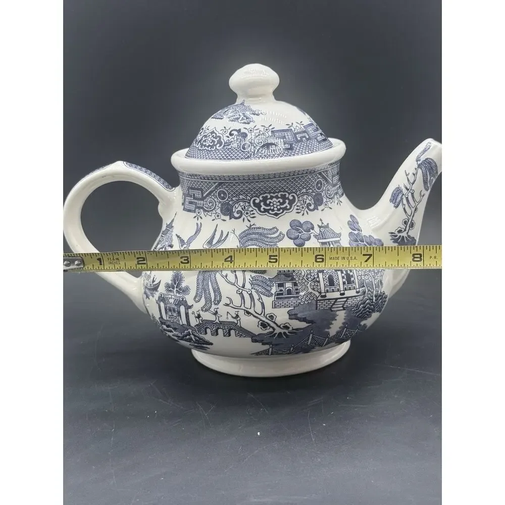 CHURCHILL Classic Blue Willow Georgian Shape Tea Pot Staffordshire, England